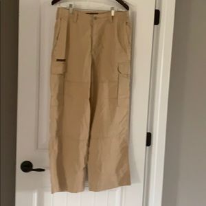 Abercrombie and Fitch paint. Excellent condition.
